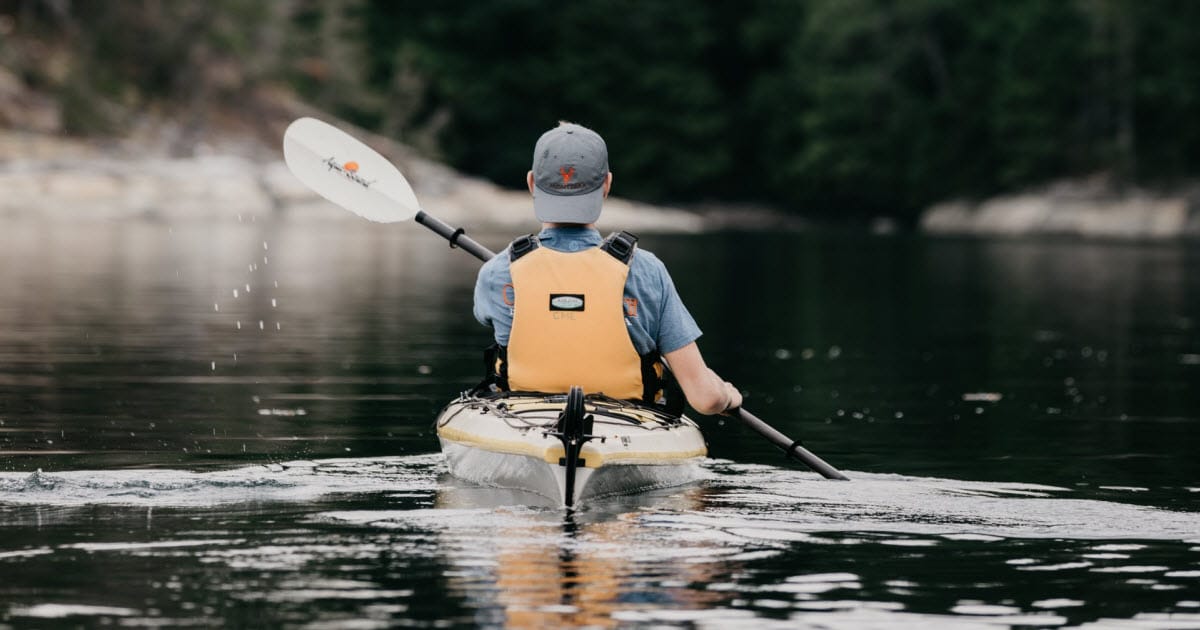 What to Wear Kayaking Performance & Style] Peaceful Paddle