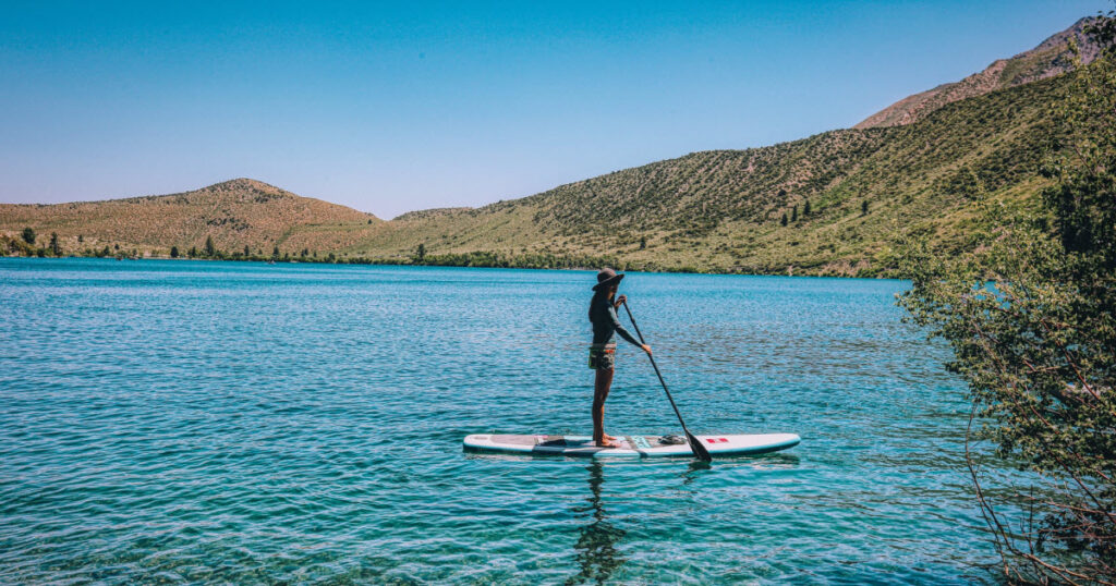 How to Hold a Paddle Board Paddle