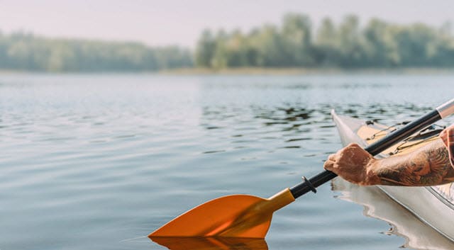 Difference Between a Solo Canoe and a Kayak