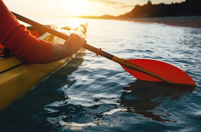 Why the Perfect Kayak Paddle is the Coolest Kayak Gadget You Can Have
