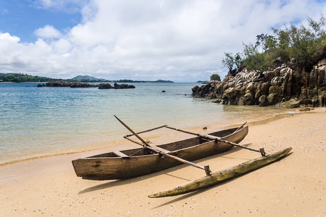 An Old School Canoe Outrigger