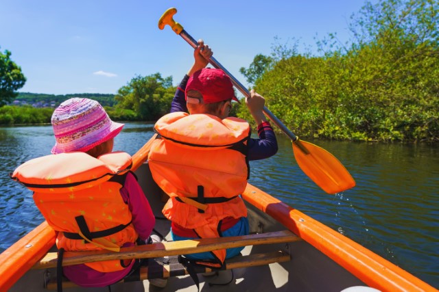 How to Teach a Child to Canoe